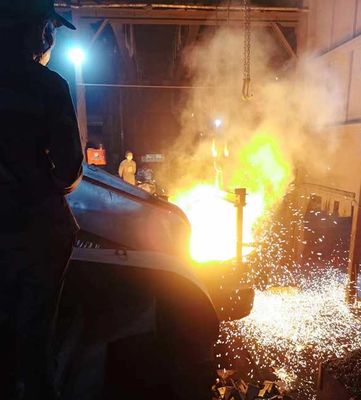 Segurança Forno de fusão por indução elétrica Confiabilidade Eficiência Economia de energia > 95% Fator de potência