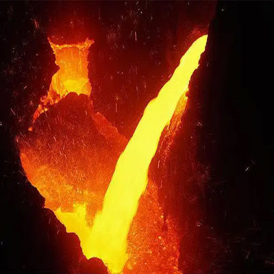 Forno de fundição de ferro por indução de longa duração com características de eficiência energética e segurança aprimoradas